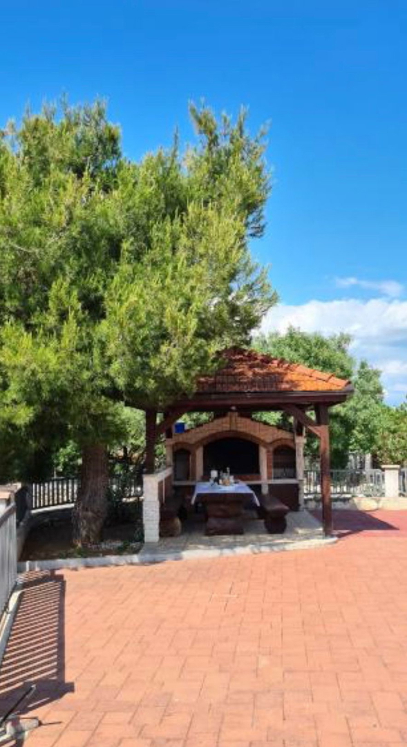 Stanovanje s prostornim vrtom