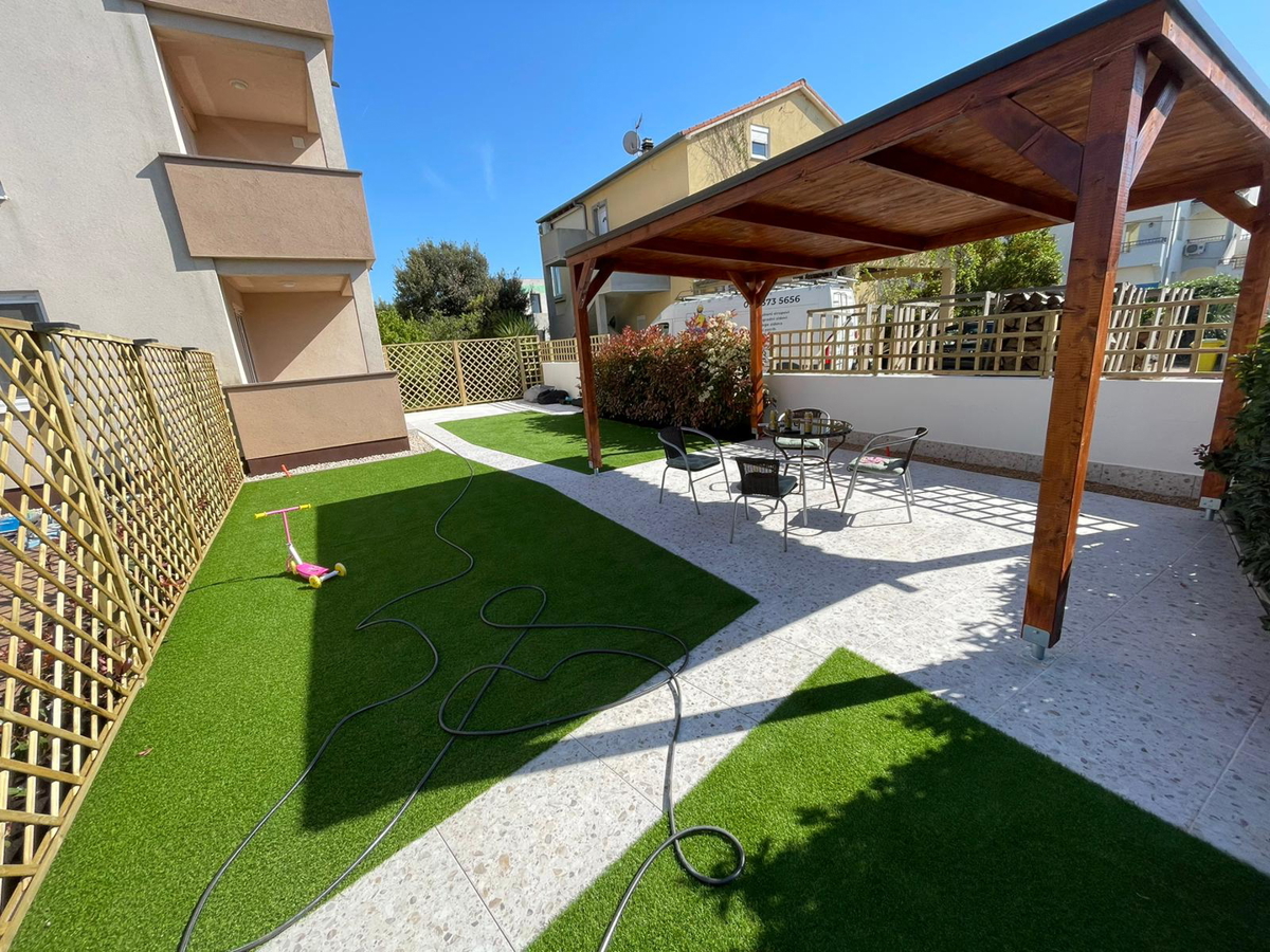 Stanovanje s prostornim vrtom