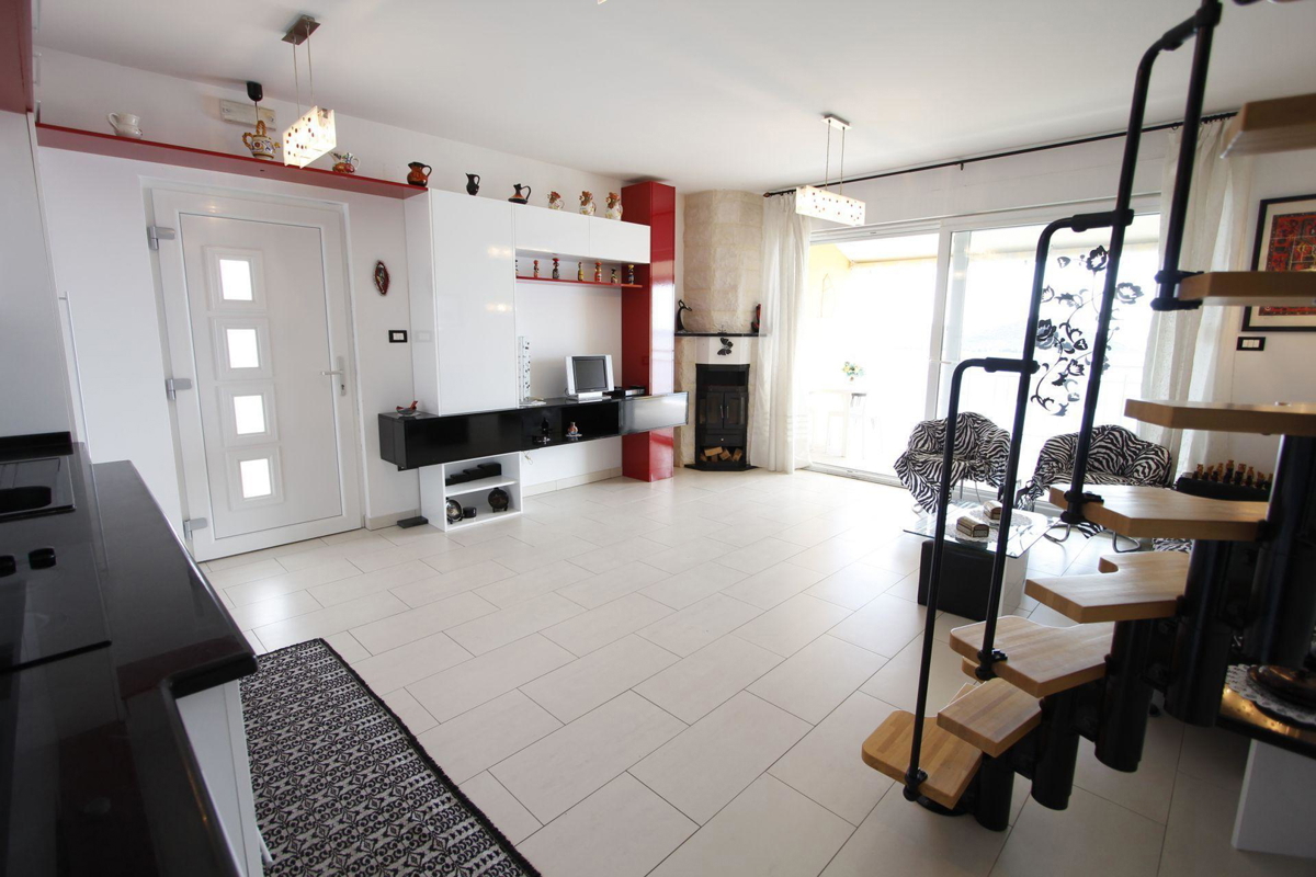 Stanovanje z razgledom na Kornatski arhipelag