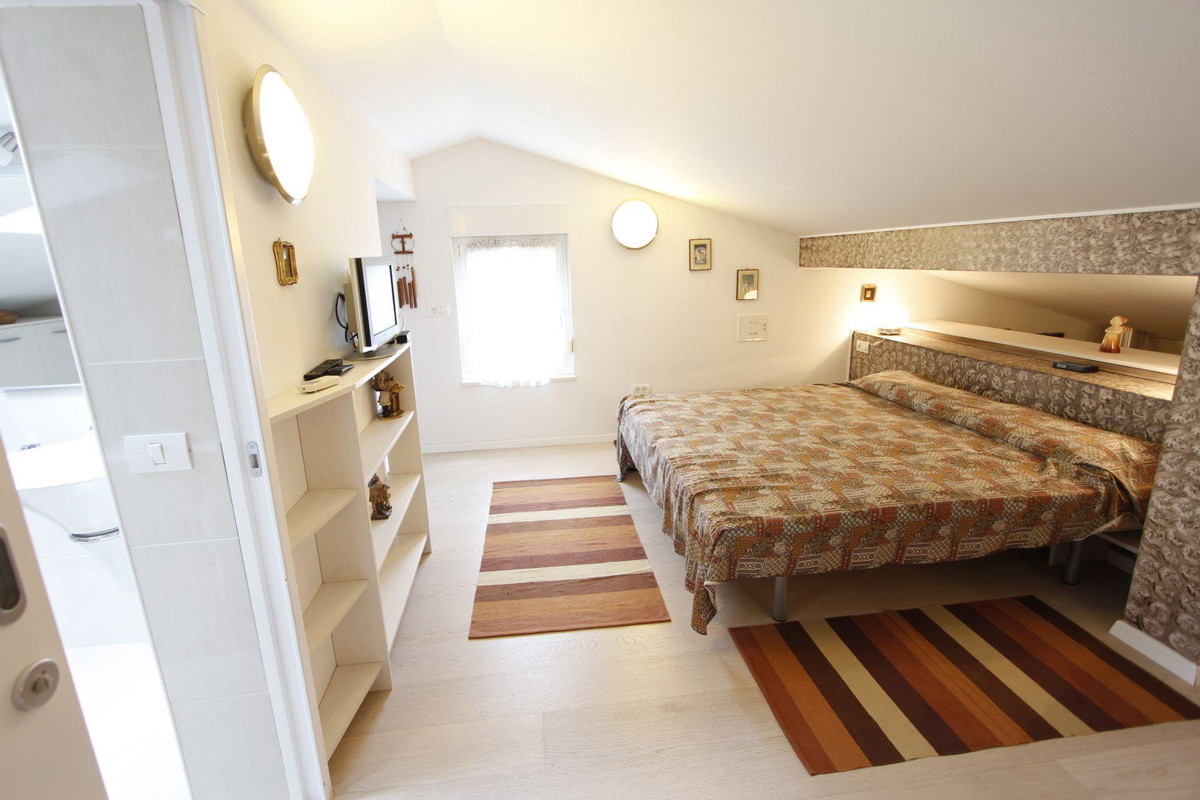 Stanovanje z razgledom na Kornatski arhipelag