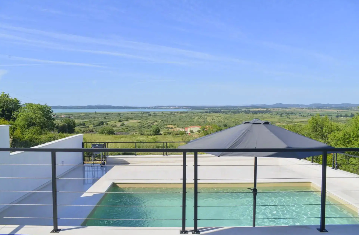 Ekskluzivna vila v srcu narave – Pakoštane iz nove perspektive