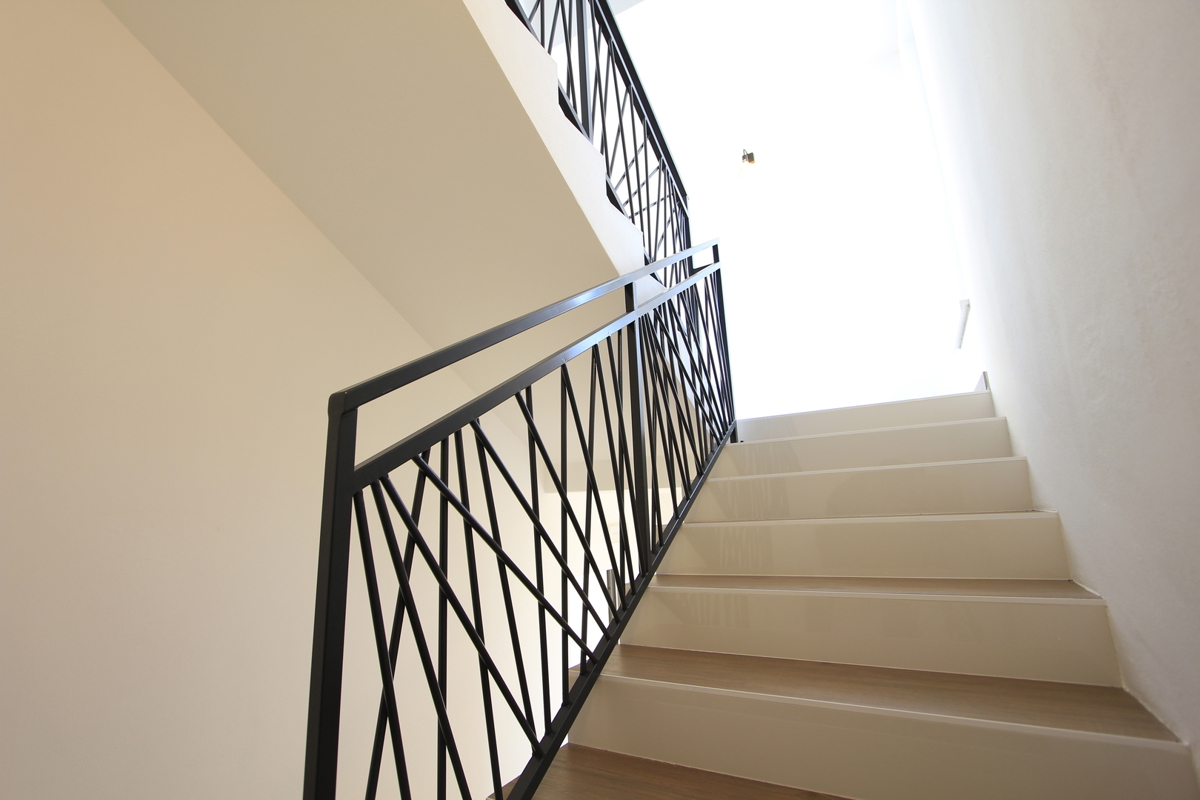 Moderno stanovanje z razgledom na morje, v mirnem delu mesta