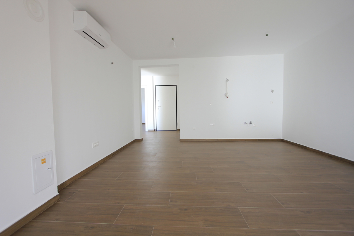 Moderno stanovanje z razgledom na morje, v mirnem delu mesta