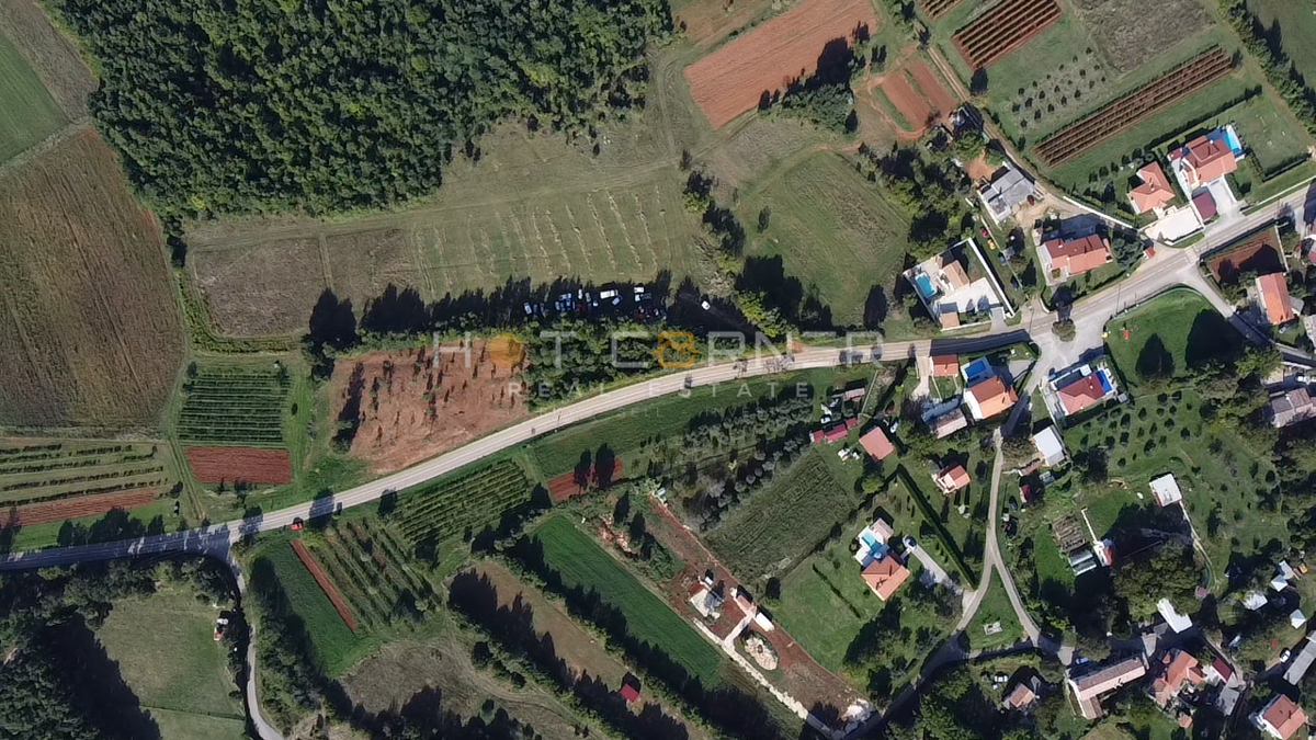 Čudovita gradbena parcela s pogledom na morje