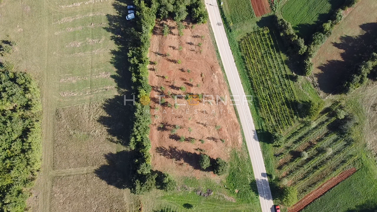 Čudovita gradbena parcela s pogledom na morje