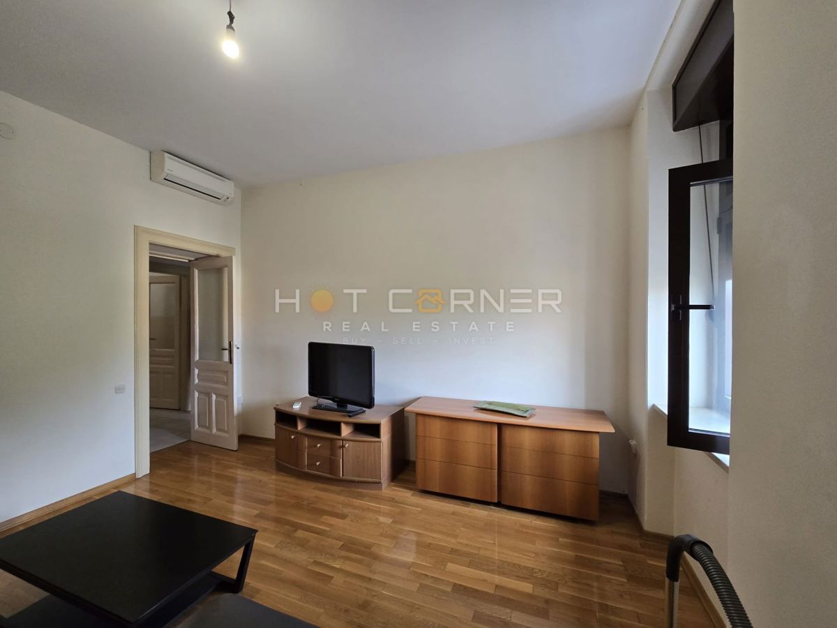 Stanovanje Centar, Pula, 54m2