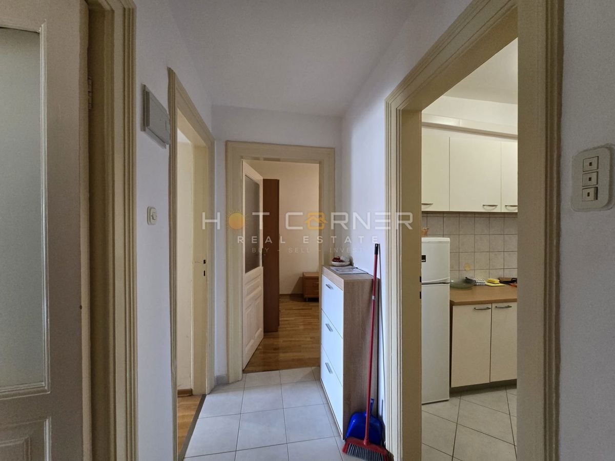 Stanovanje Centar, Pula, 54m2