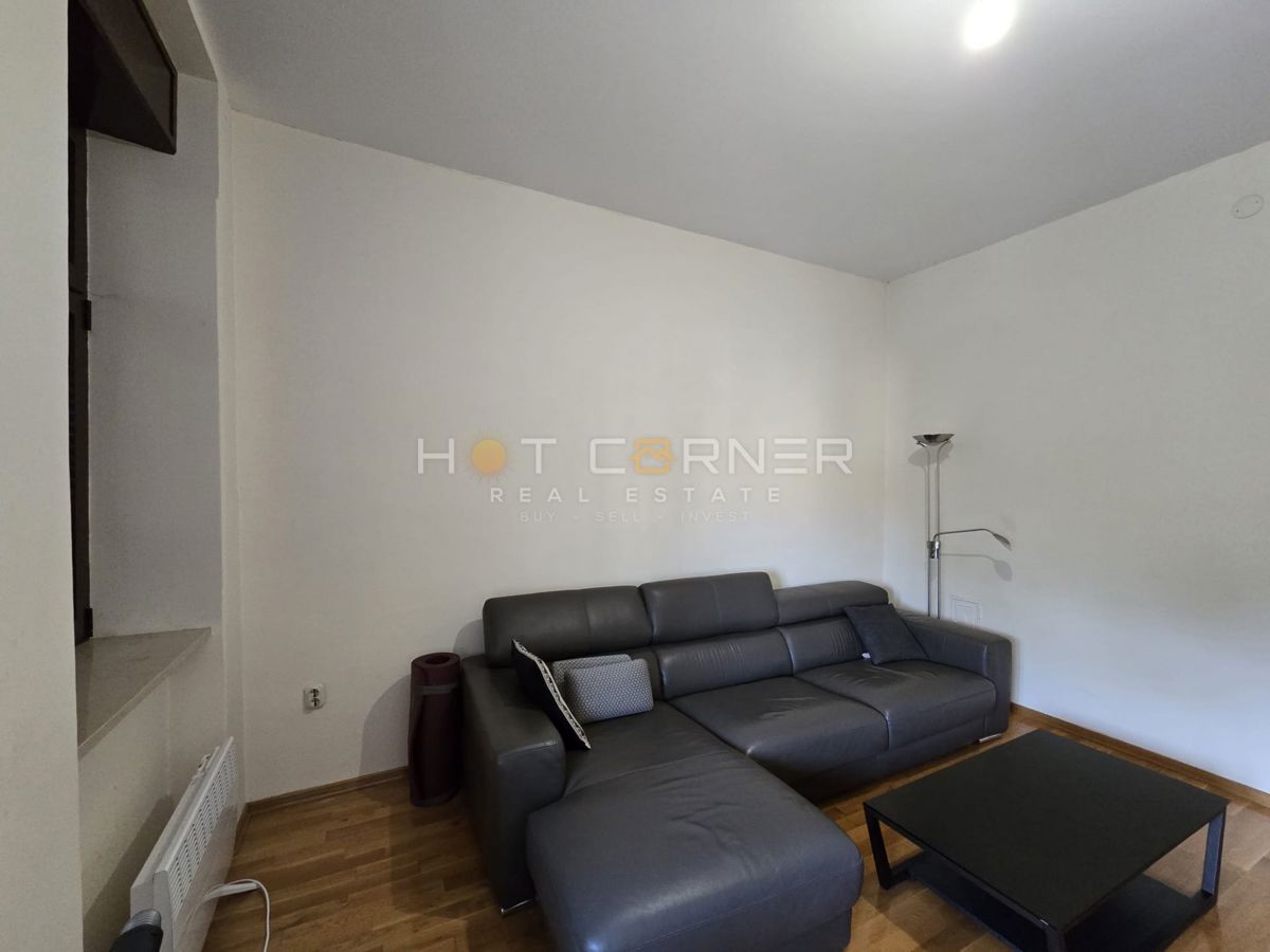 Stanovanje Centar, Pula, 54m2