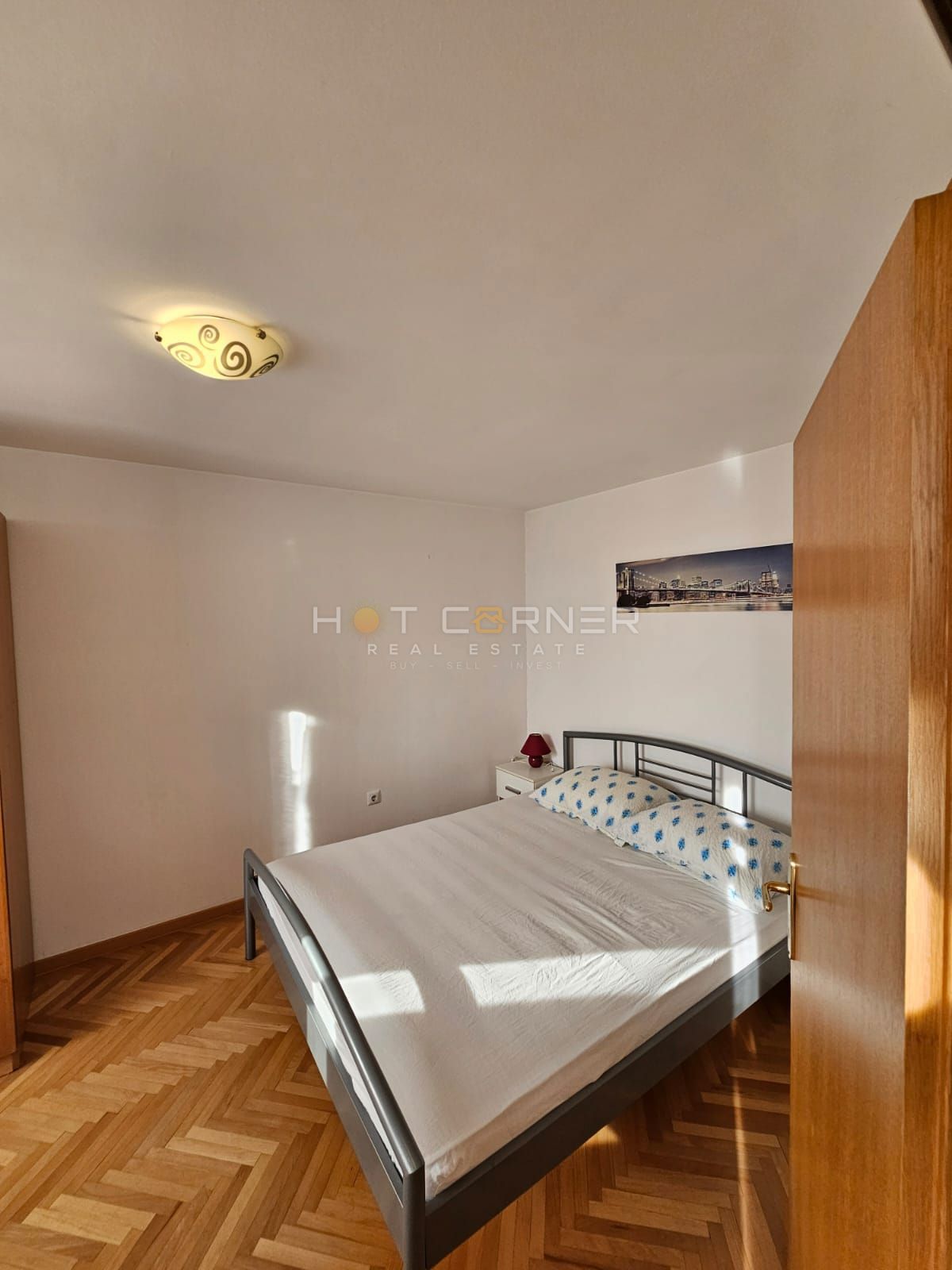 Stanovanje na Kaštanjerju, Pulj – 49,5 m² + terasa, garaža in parkirišče