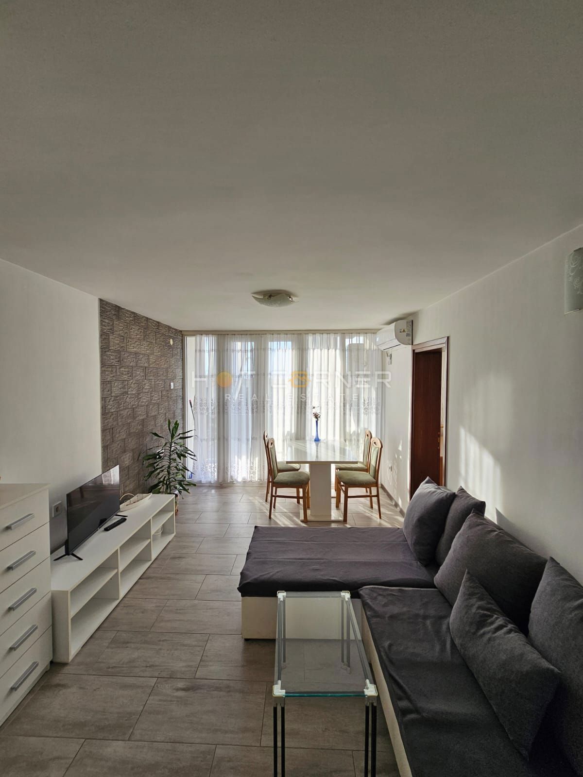 Stanovanje na Kaštanjerju, Pulj – 49,5 m² + terasa, garaža in parkirišče