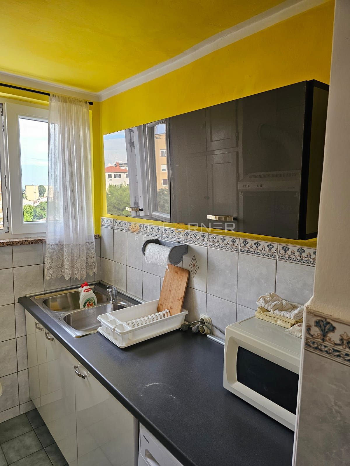 Stanovanje na Kaštanjerju, Pulj – 49,5 m² + terasa, garaža in parkirišče