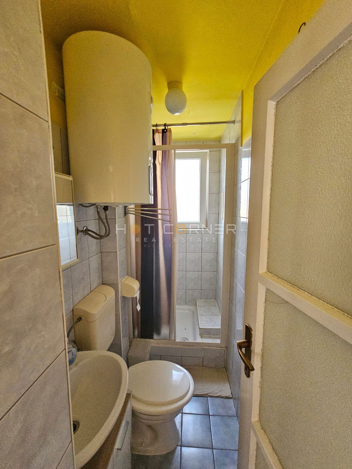 Stanovanje na Kaštanjerju, Pulj – 49,5 m² + terasa, garaža in parkirišče
