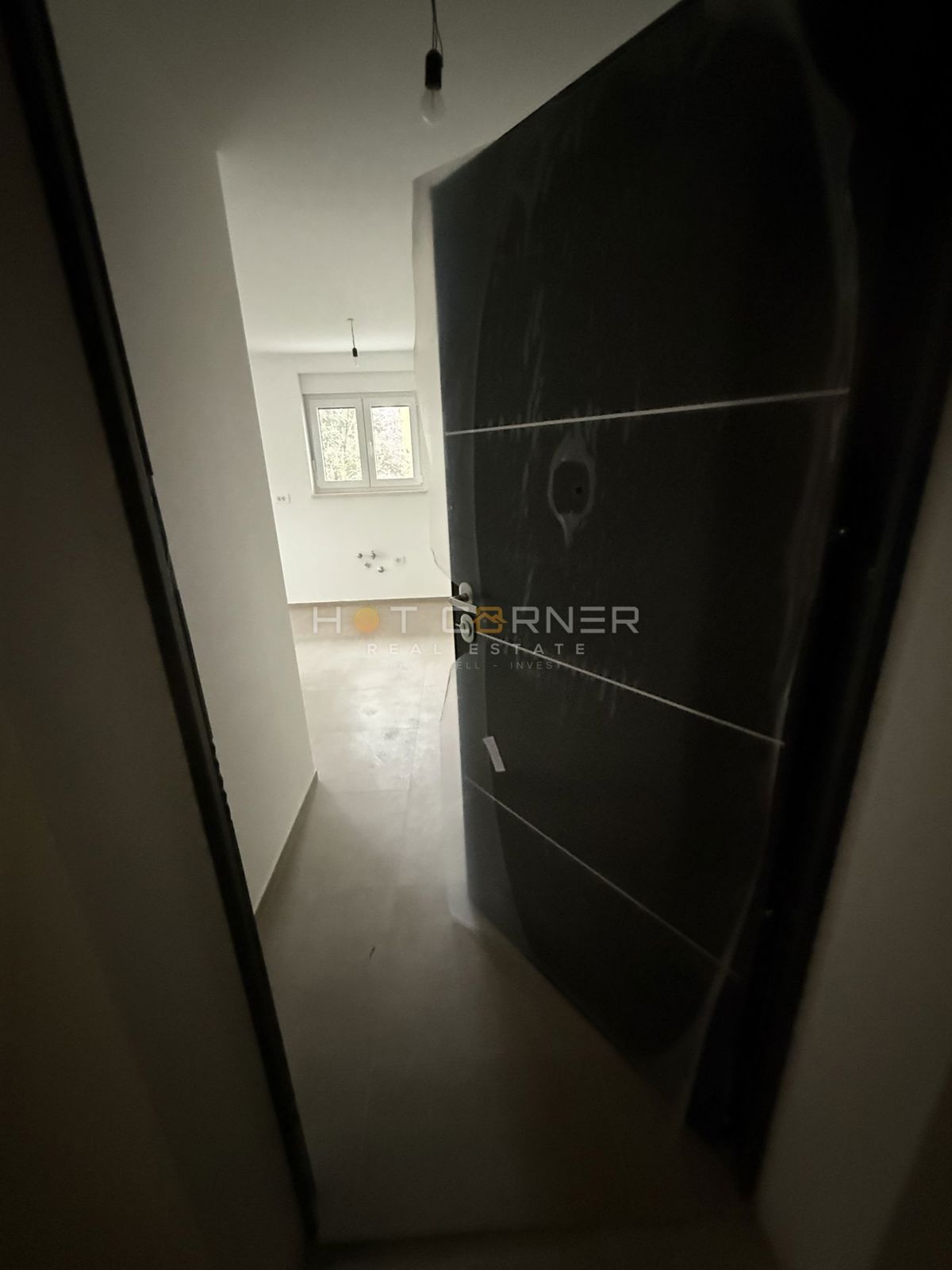 Pulj, center, odlična lokacija, novogradnja, 1. nadstropje, 2 spalnici, terasa, dvigalo