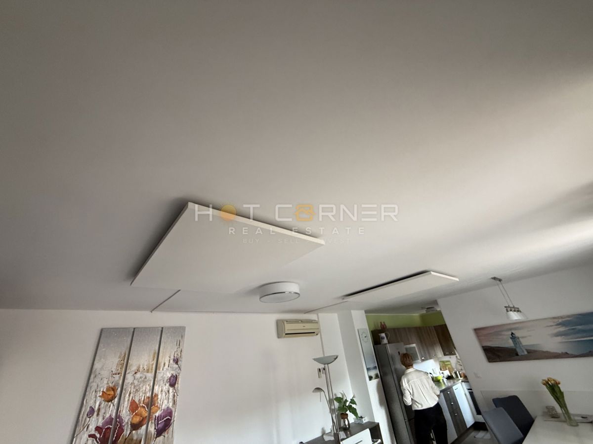 Štinjan, čudovito stanovanje, 2 spalnici, terasa, blizu plaže, UPORABNA