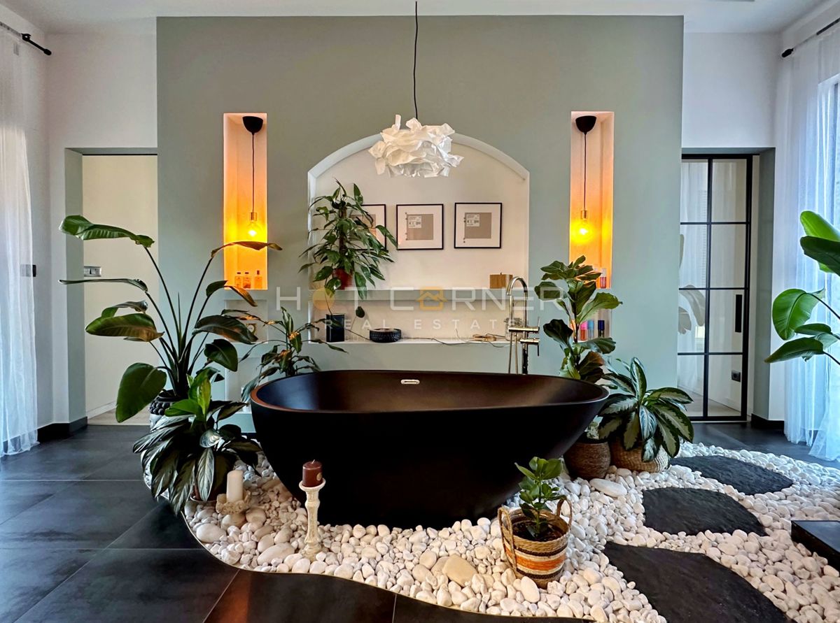 Edinstvena vila v slogu Balija v Istri