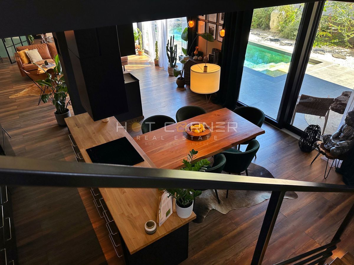 Edinstvena vila v slogu Balija v Istri