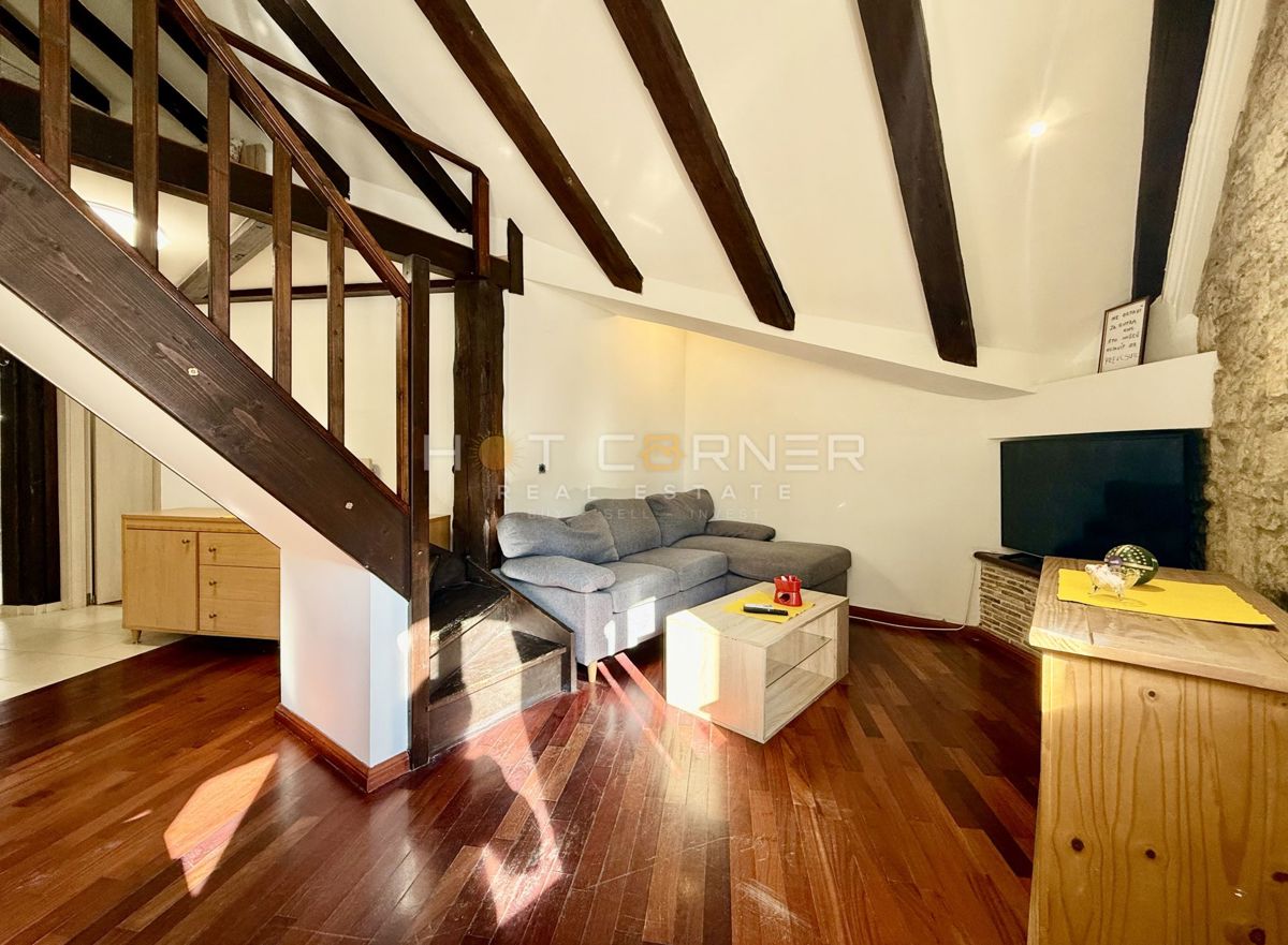 Stoja, čudovit sončen stan, možnost kredita!