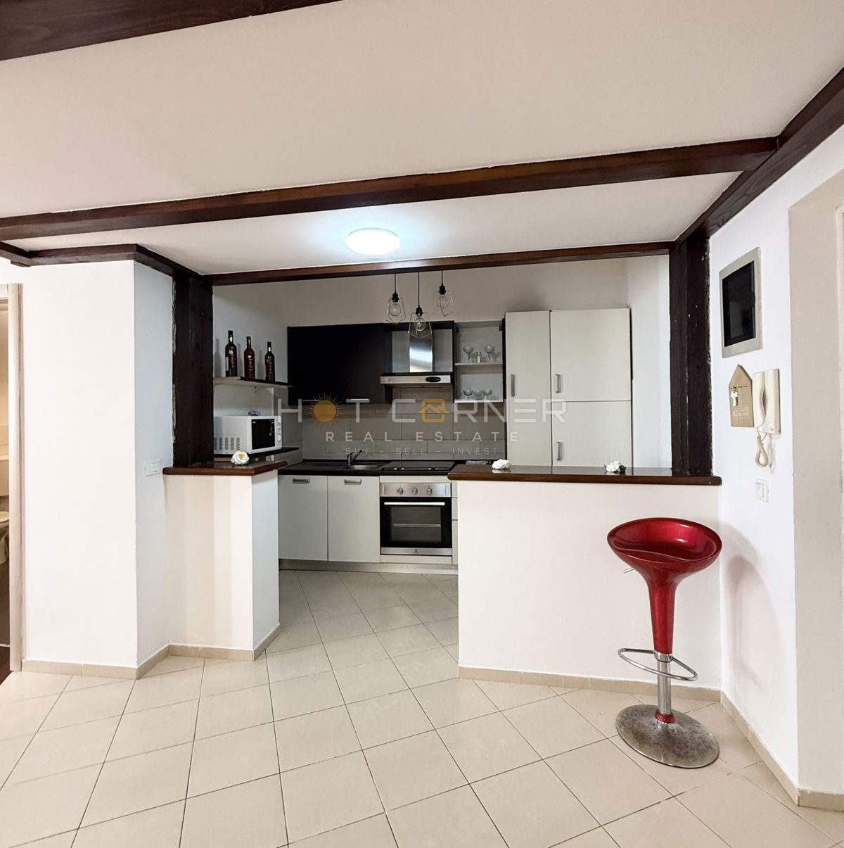 Stoja, čudovit sončen stan, možnost kredita!