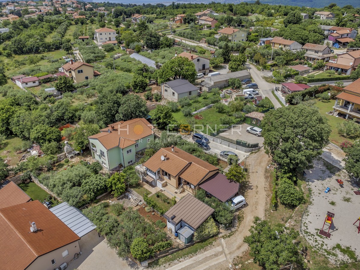 Kaštel, hiša z razgledom, 138 m2