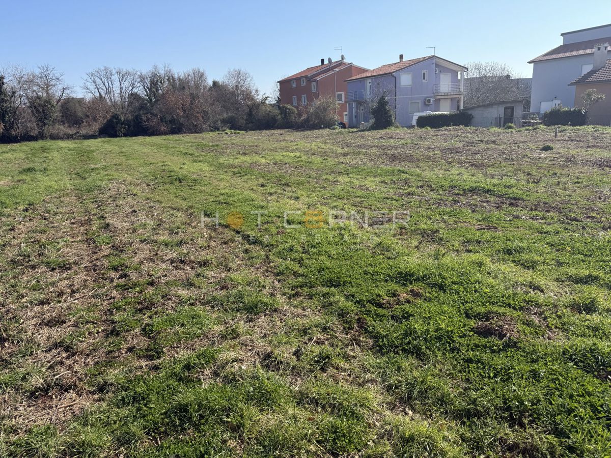 Gradbeno zemljišče Ližnjan, 538m2