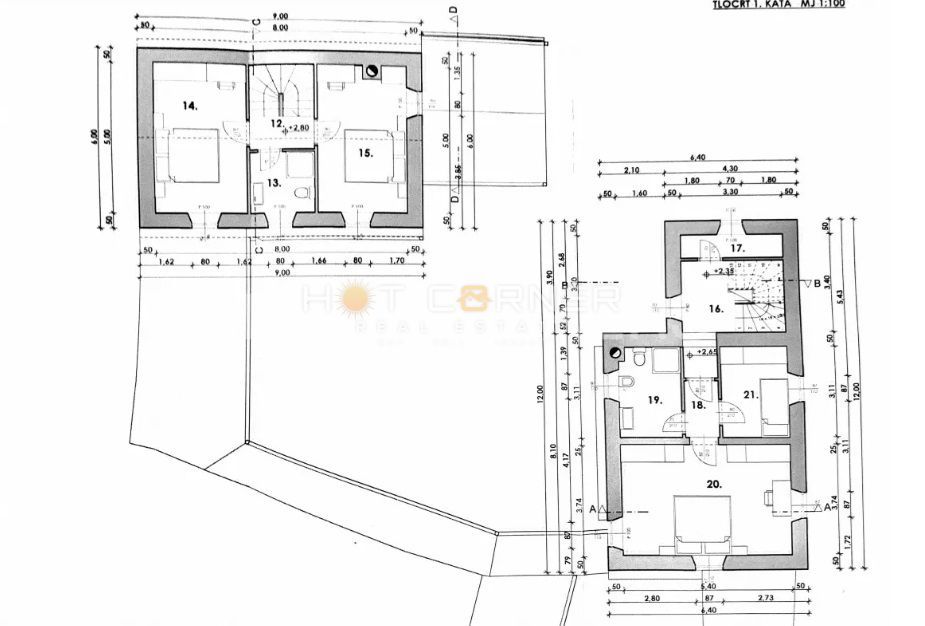 Razkošen kamniti resort – Dve kamniti lepotici z ogrevanim bazenom in čudovitim dvoriščem, 2 km od morja