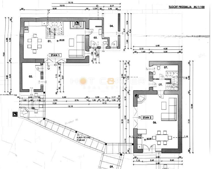 Razkošen kamniti resort – Dve kamniti lepotici z ogrevanim bazenom in čudovitim dvoriščem, 2 km od morja