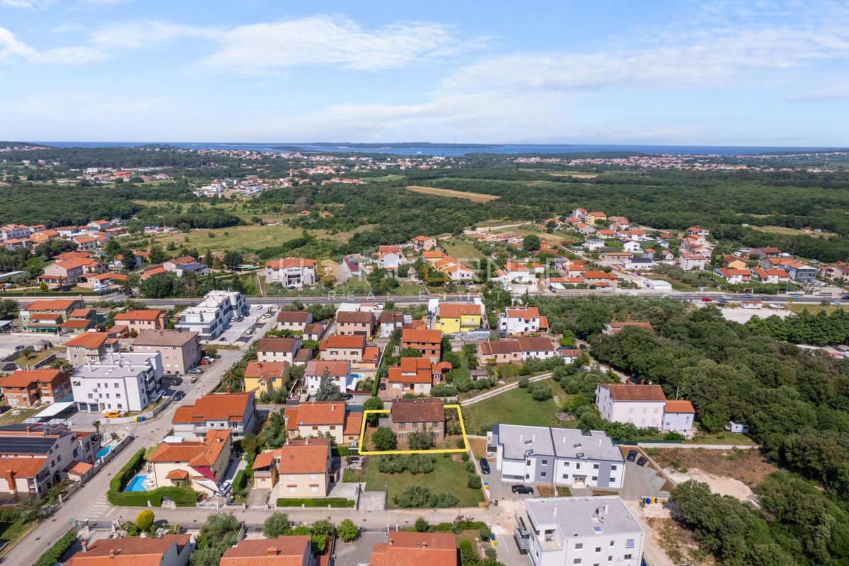 Izjemna priložnost, nedokončana družinska hiša na Velem Vrhu