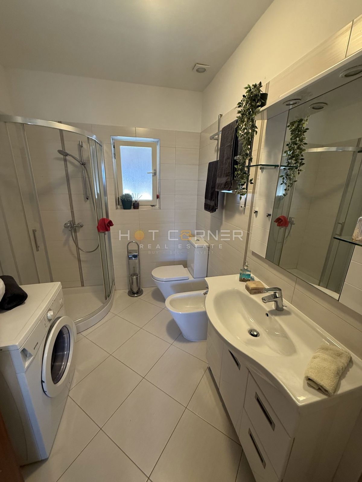 Pula, Busoler – vrhunsko urejeno stanovanje s 3 spalnicami in vrtom