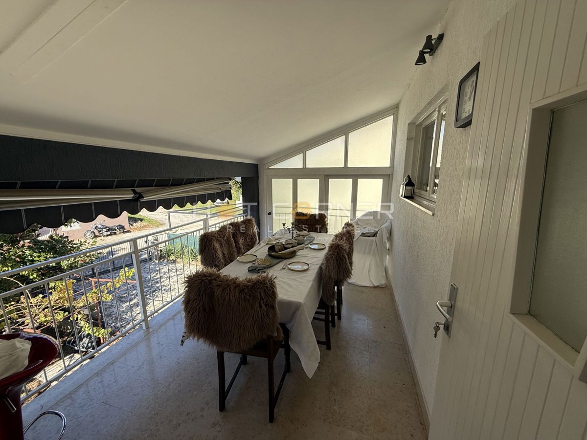 Pula, Busoler – vrhunsko urejeno stanovanje s 3 spalnicami in vrtom