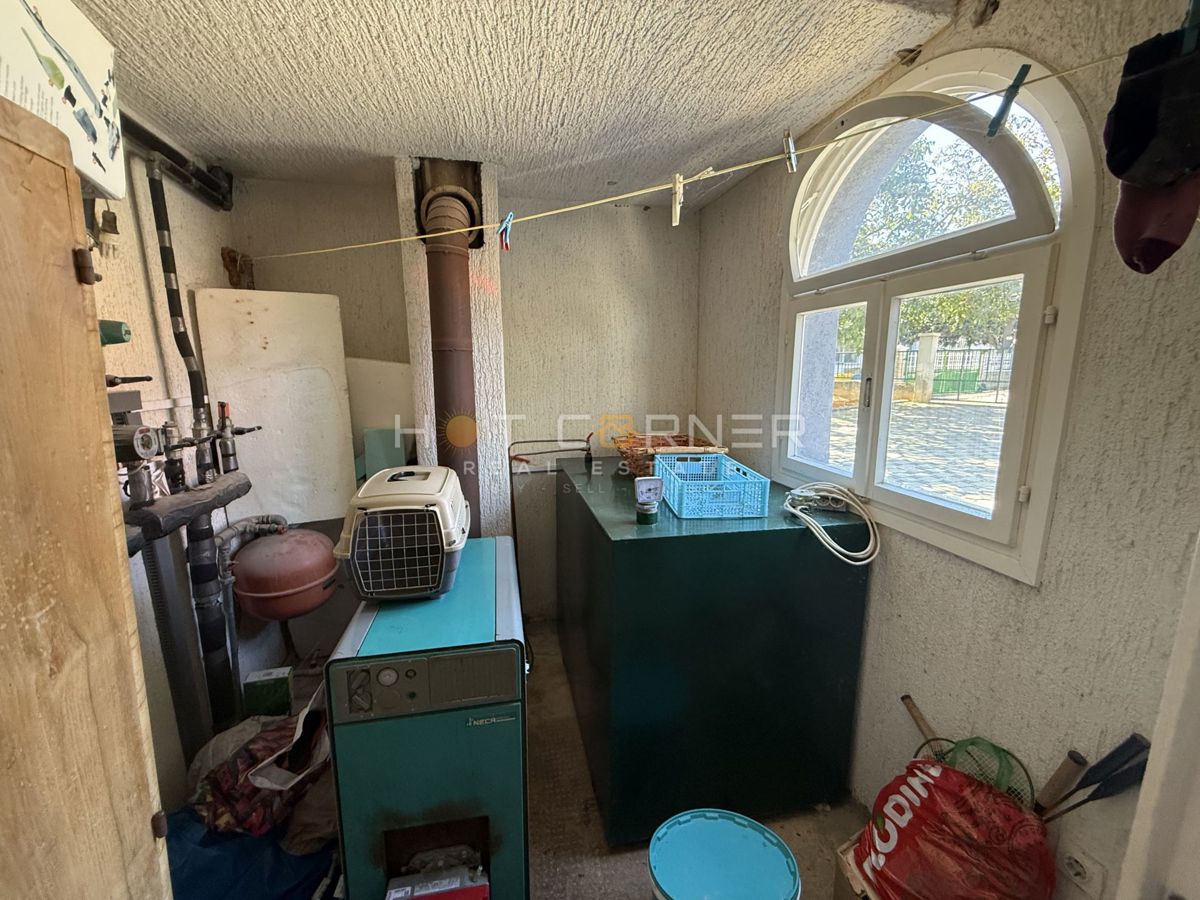 Pula, Busoler – vrhunsko urejeno stanovanje s 3 spalnicami in vrtom