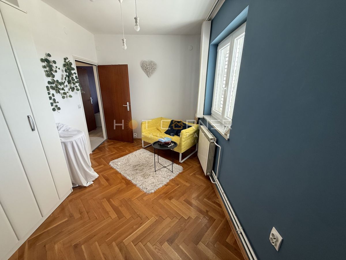 Pula, Busoler – vrhunsko urejeno stanovanje s 3 spalnicami in vrtom