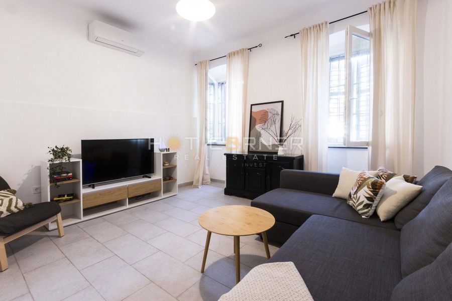 Opremljeno stanovanje za investicijo v centru Pulja