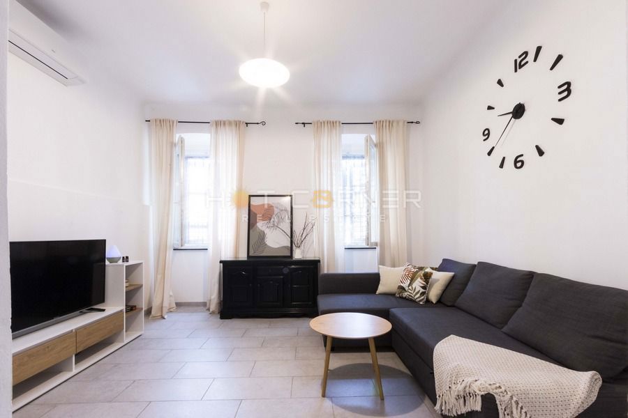 Opremljeno stanovanje za investicijo v centru Pulja