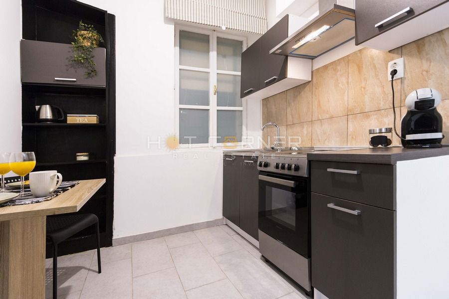 Opremljeno stanovanje za investicijo v centru Pulja