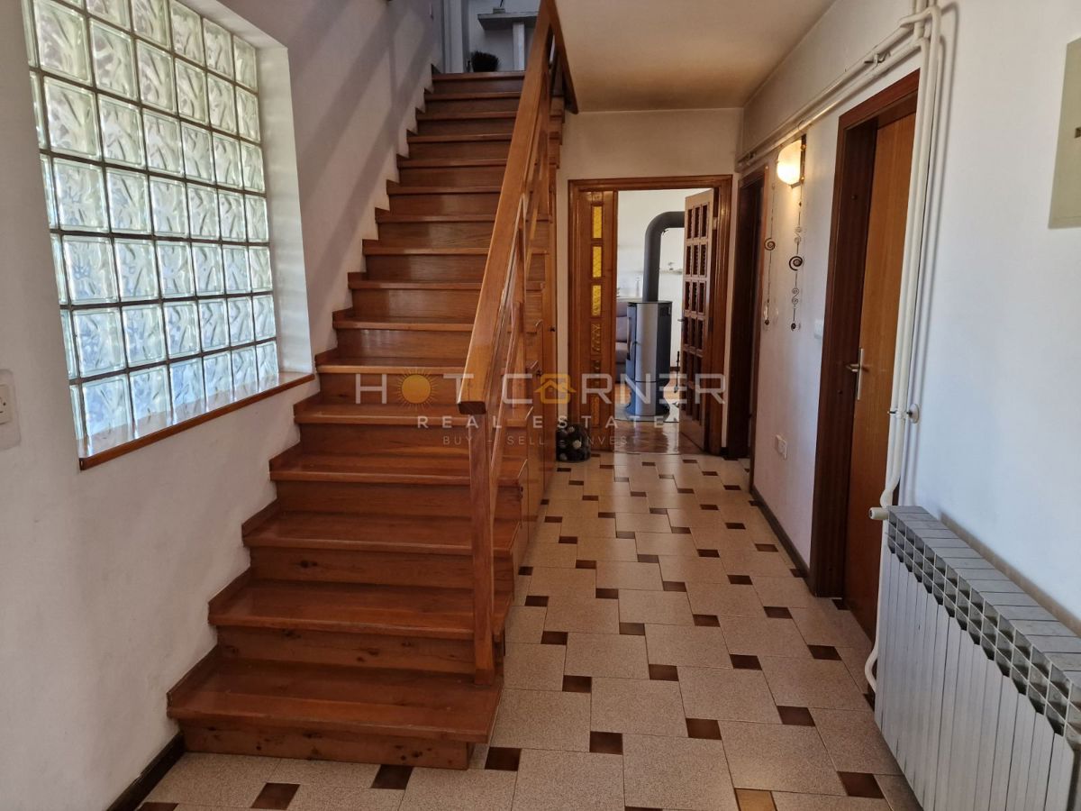 Hiša z razgledom na morje, Pješčana uvala, odlična priložnost!