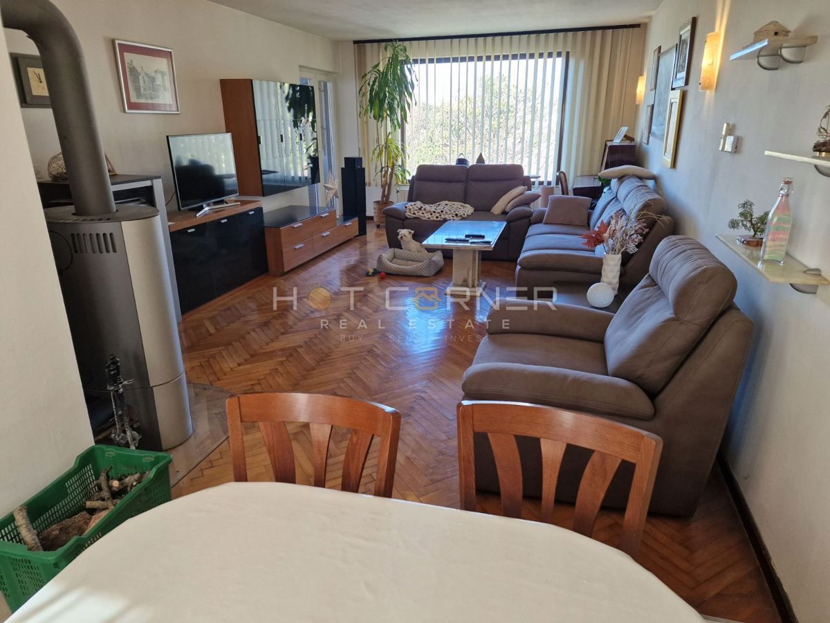 Hiša z razgledom na morje, Pješčana uvala, odlična priložnost!