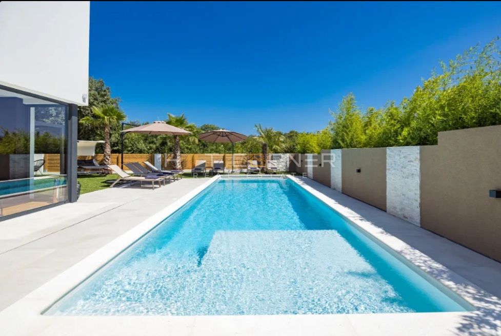 Hiša Medulin, 220m2