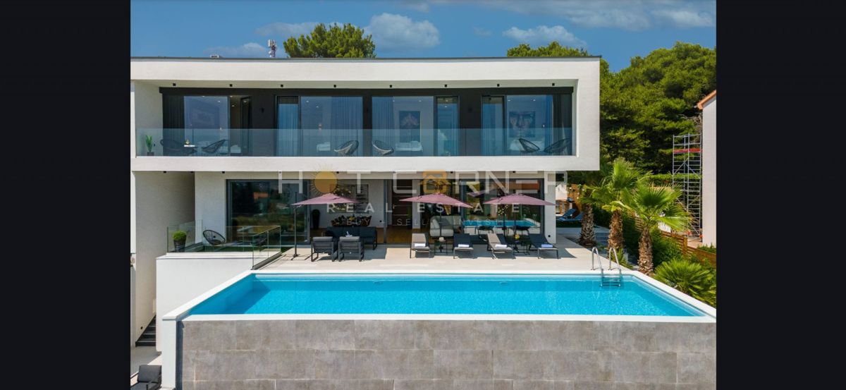 Hiša Medulin, 220m2