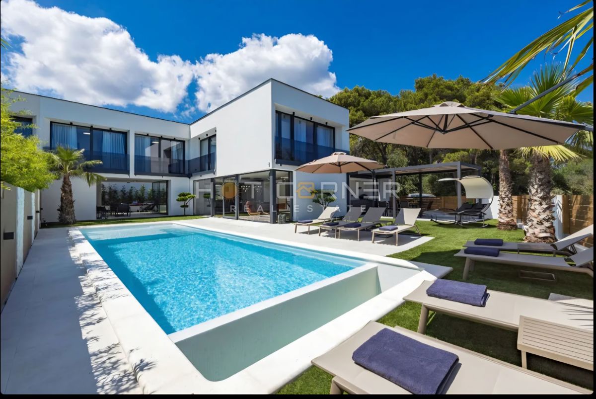 Hiša Medulin, 220m2