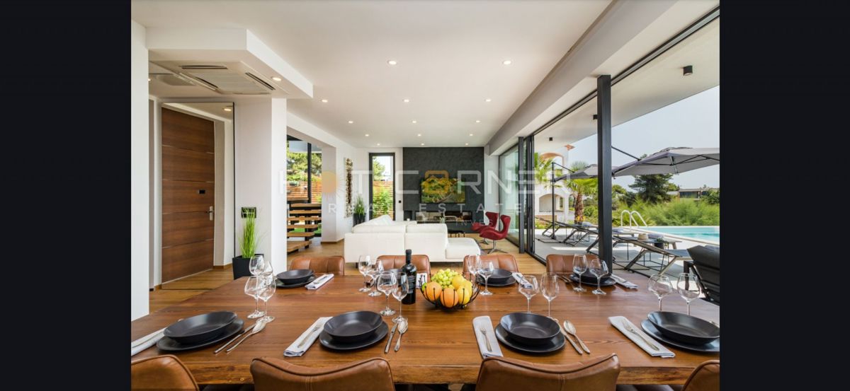 Hiša Medulin, 220m2