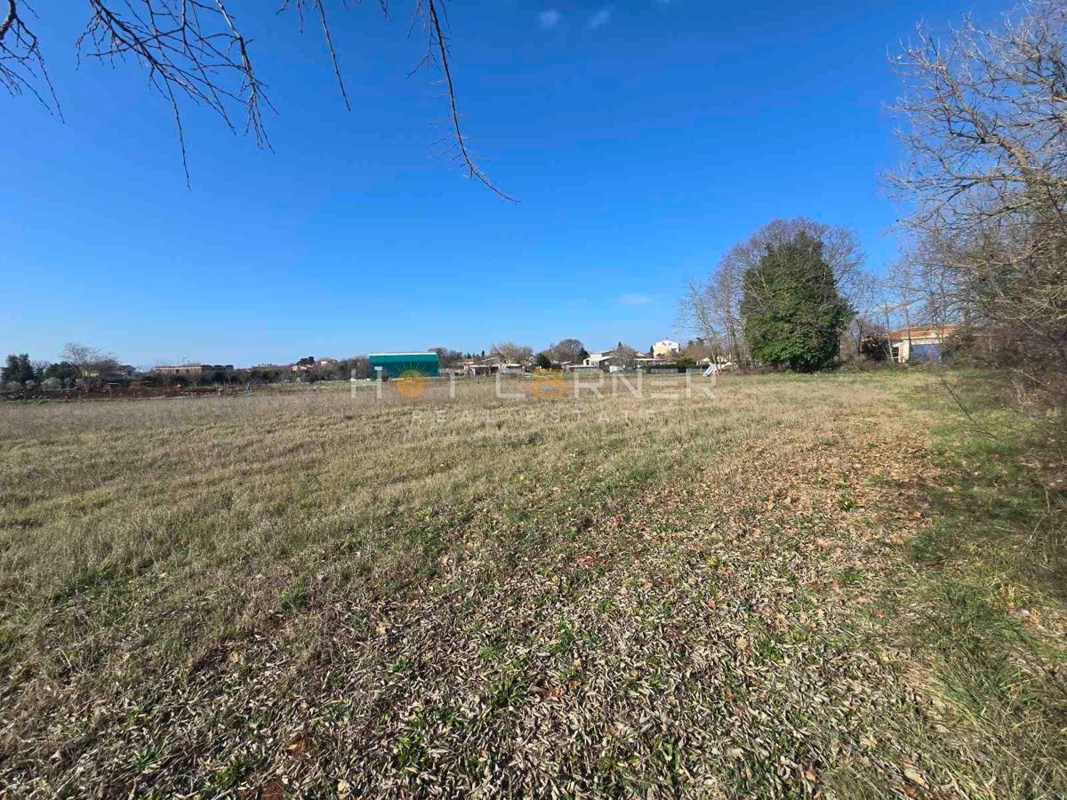 Zazidljivo zemljišče Muntić, 478 m² / 52.580 €