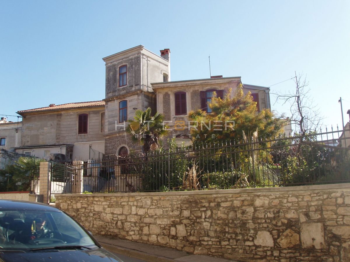 Avtentična italijanska vila s karakterjem - center Pule