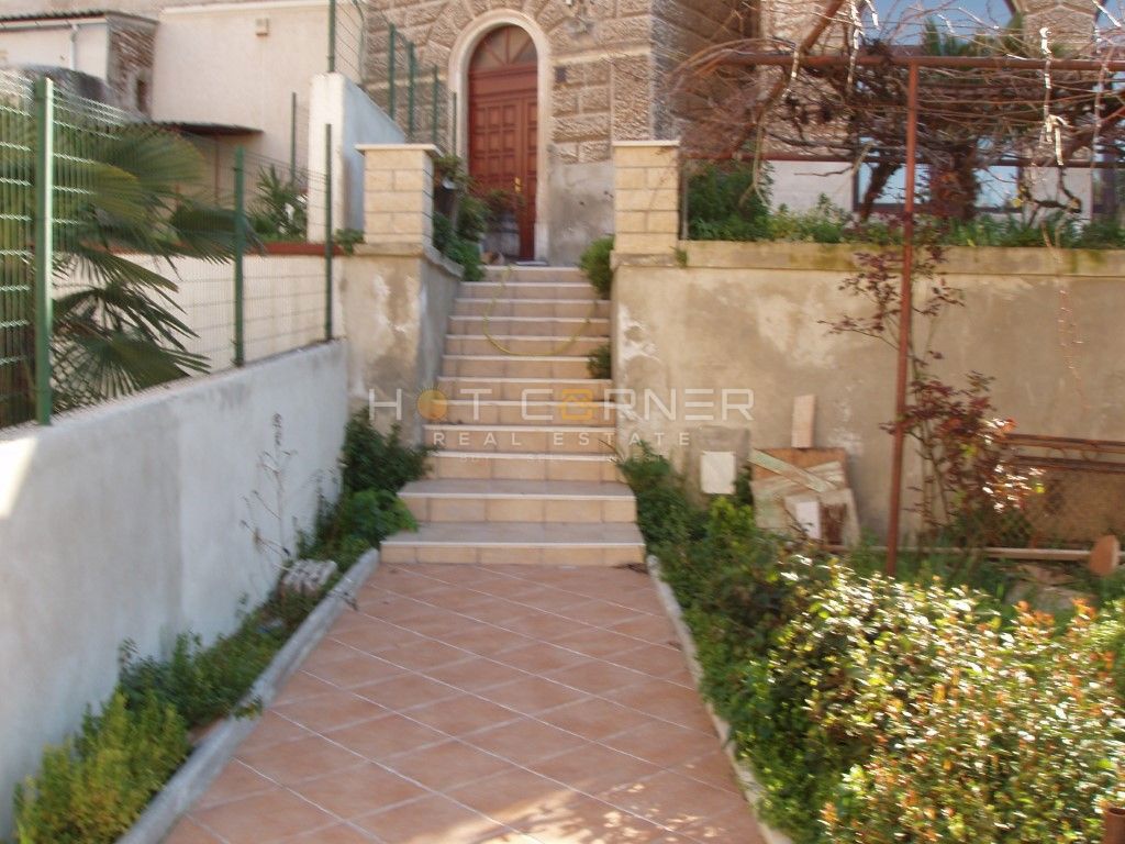 Avtentična italijanska vila s karakterjem - center Pule