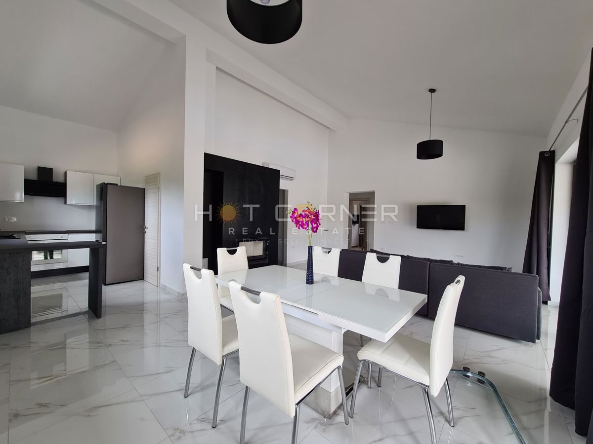 Hiša Vinež, Labin, 120m2