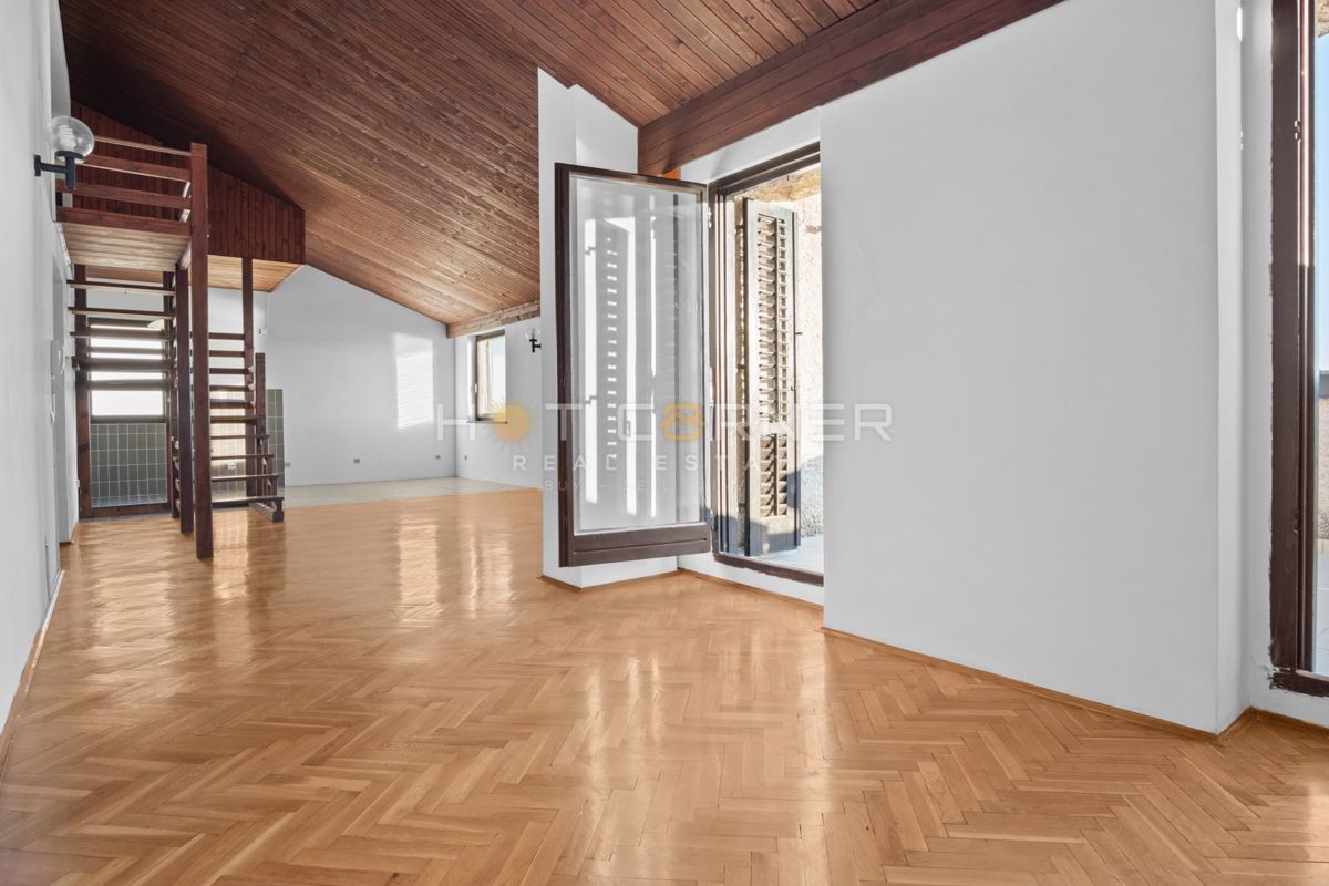 Hiša Pješčana Uvala, Medulin, 300m2