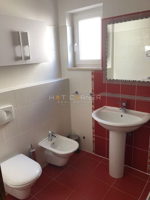 Medulin, 200 m od plaže, apartma z 2 spalnicama, opremljen