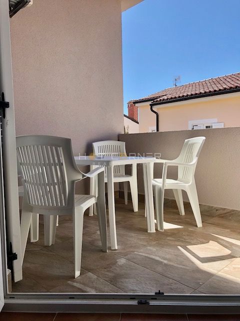 Medulin, 200 m od plaže, apartma z 2 spalnicama, opremljen