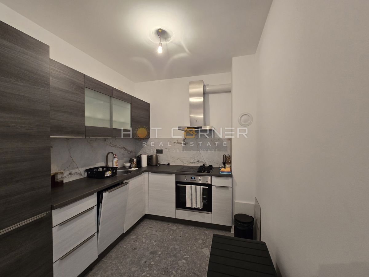 Stanovanje Centar, Pula, 60m2