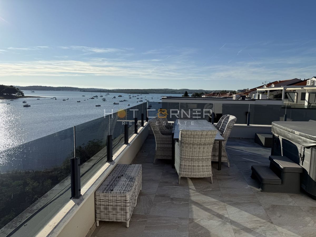 Medulin, penthouse, 1. vrsta ob morju, odprt pogled na morje