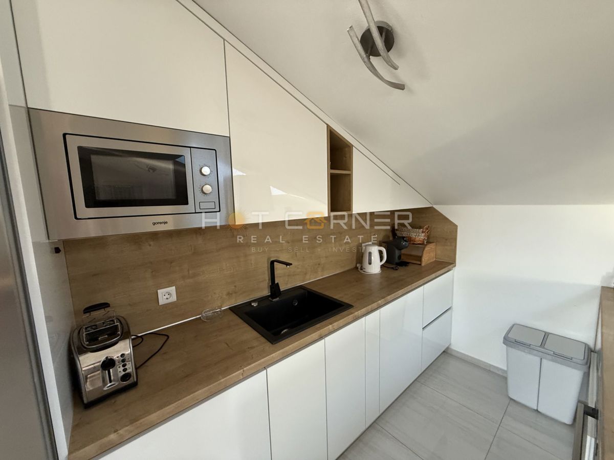 Medulin, penthouse, 1. vrsta ob morju, odprt pogled na morje